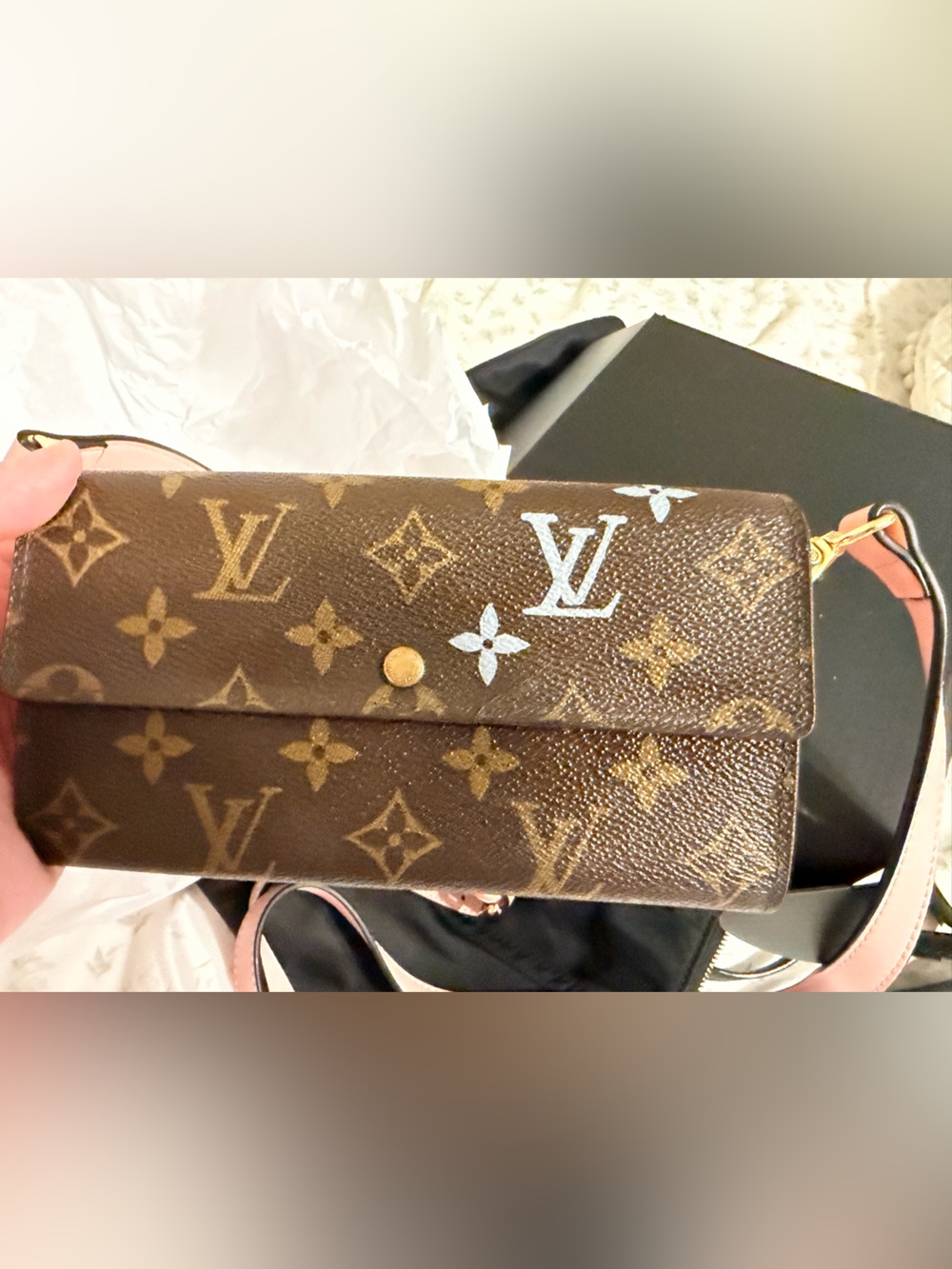 NEW LOWER PRICE!!✨LOUIS VUITTON✨GORGEOUS Pochette WOC.